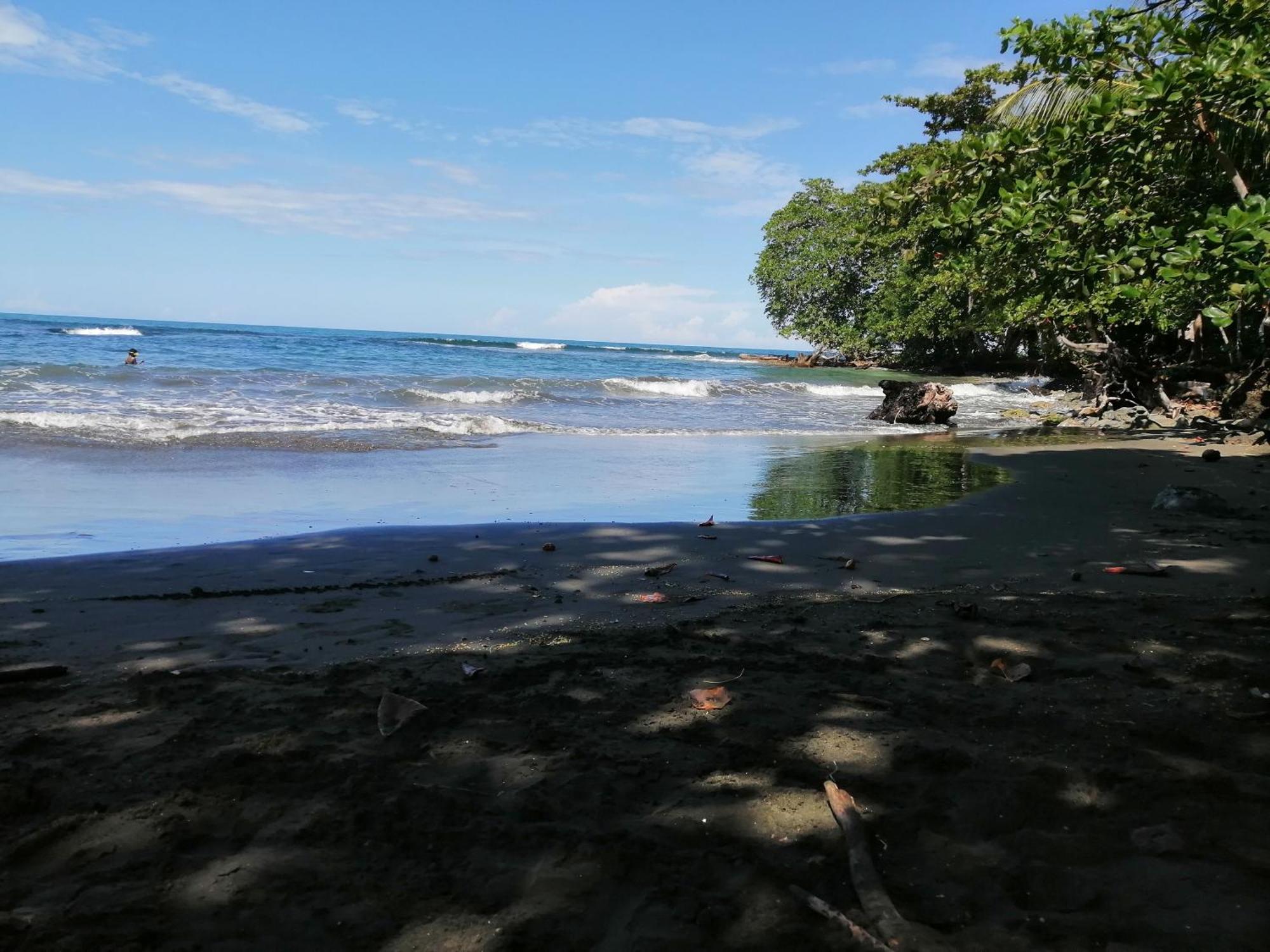 Rooms Palmeras Cahuita Eksteriør bilde