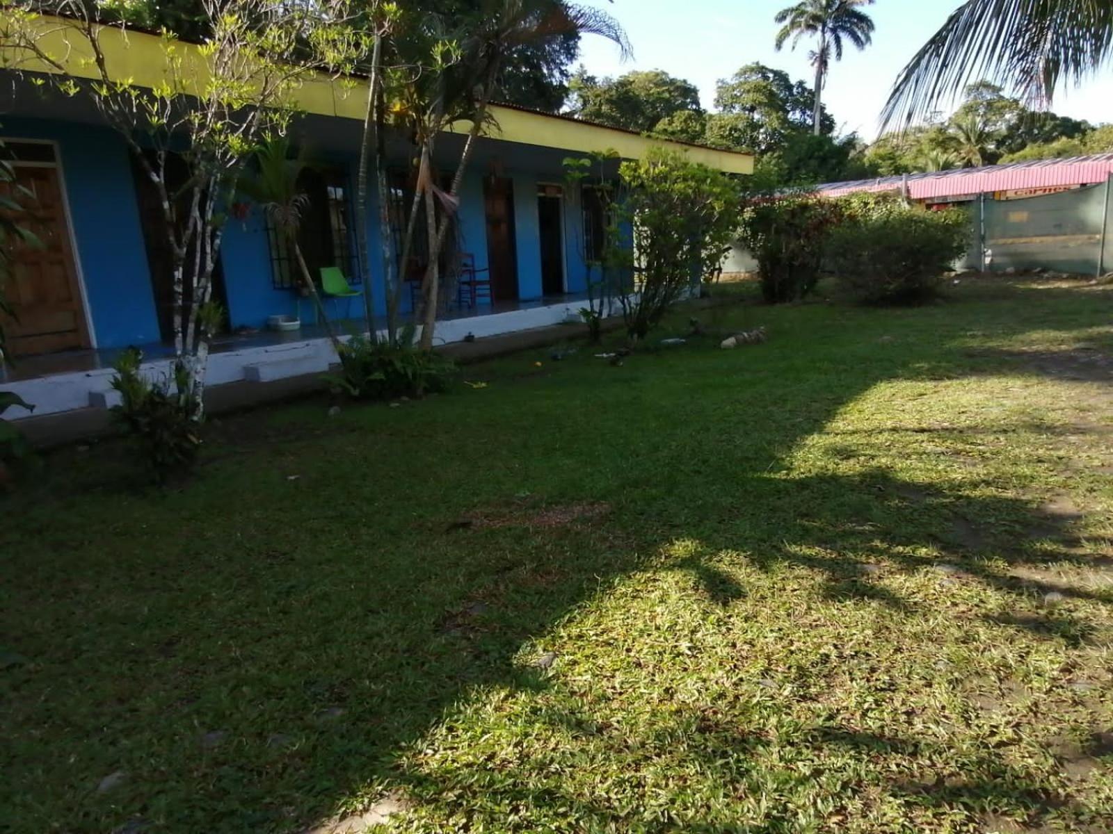 Rooms Palmeras Cahuita Eksteriør bilde