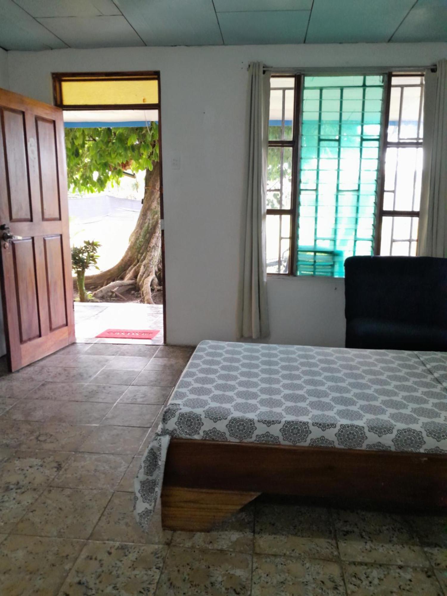 Rooms Palmeras Cahuita Eksteriør bilde