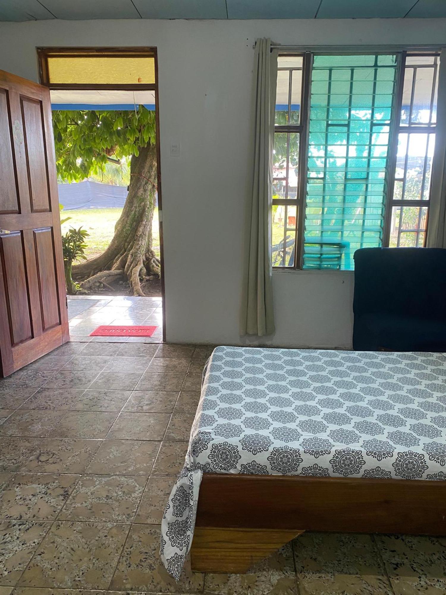 Rooms Palmeras Cahuita Eksteriør bilde